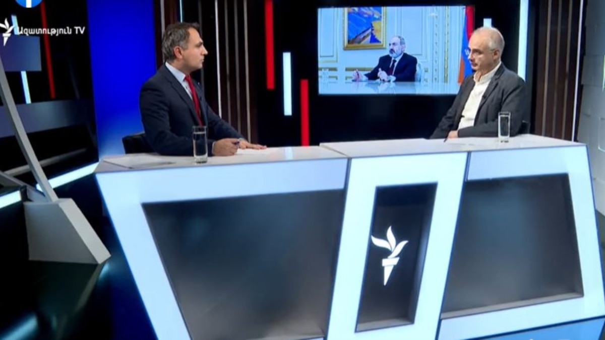 Pashinyan’s interview was aan slechts één ding gewijd: het rechtvaardigen van de schandelijke mislukking die hij had in verband met de kwestie-Artsakh. Zurabyan